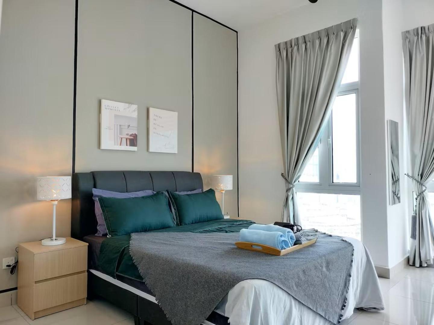 Twin Galaxy Apartment